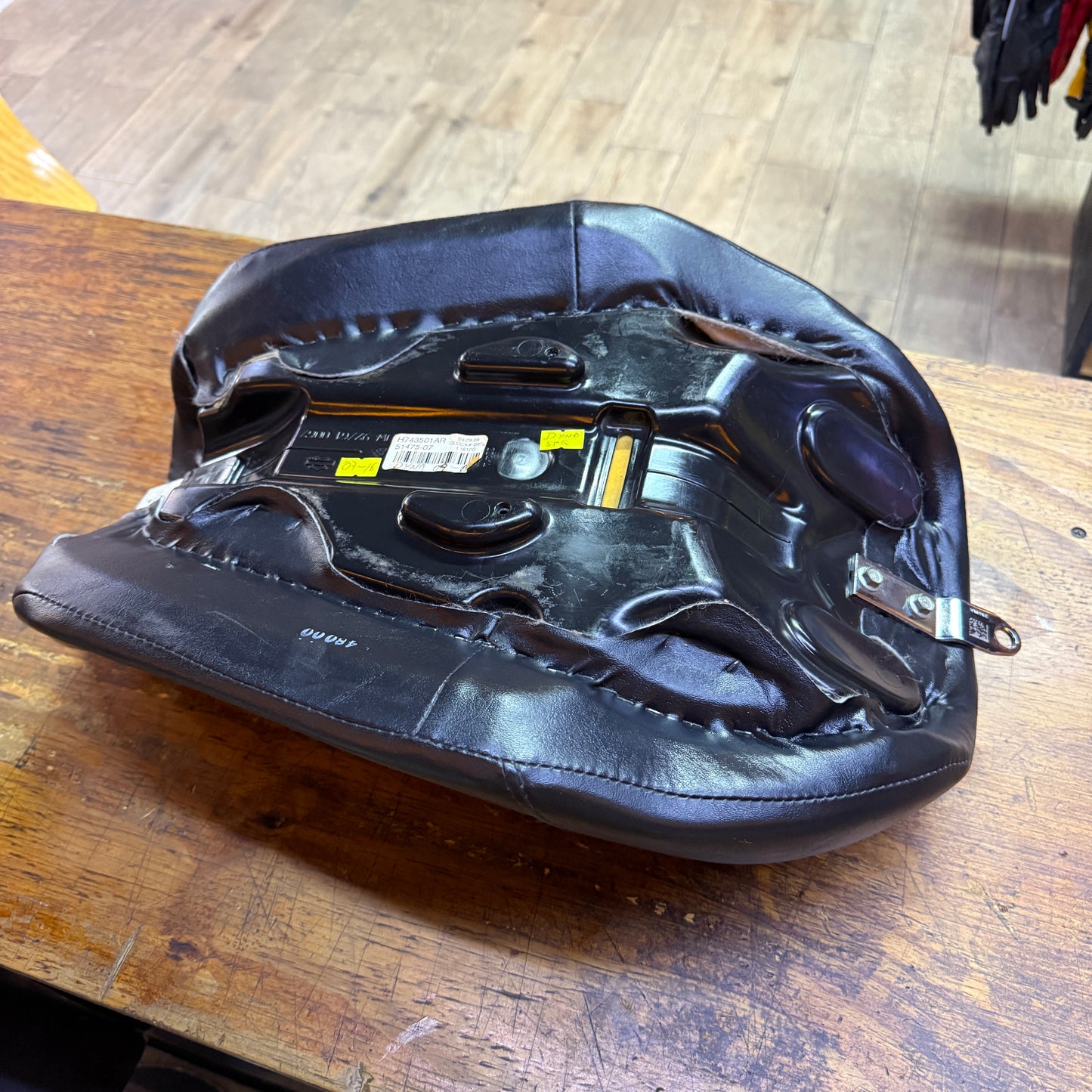 Asiento *usado* Harley Davidson (Dyna 06-17)
