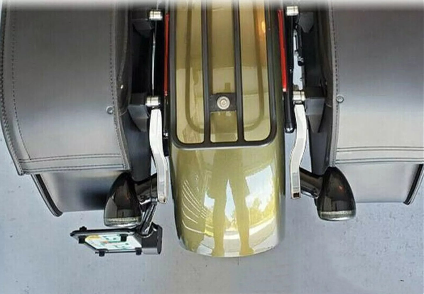 Kit Reubicación de luces traseras para Harley Softail