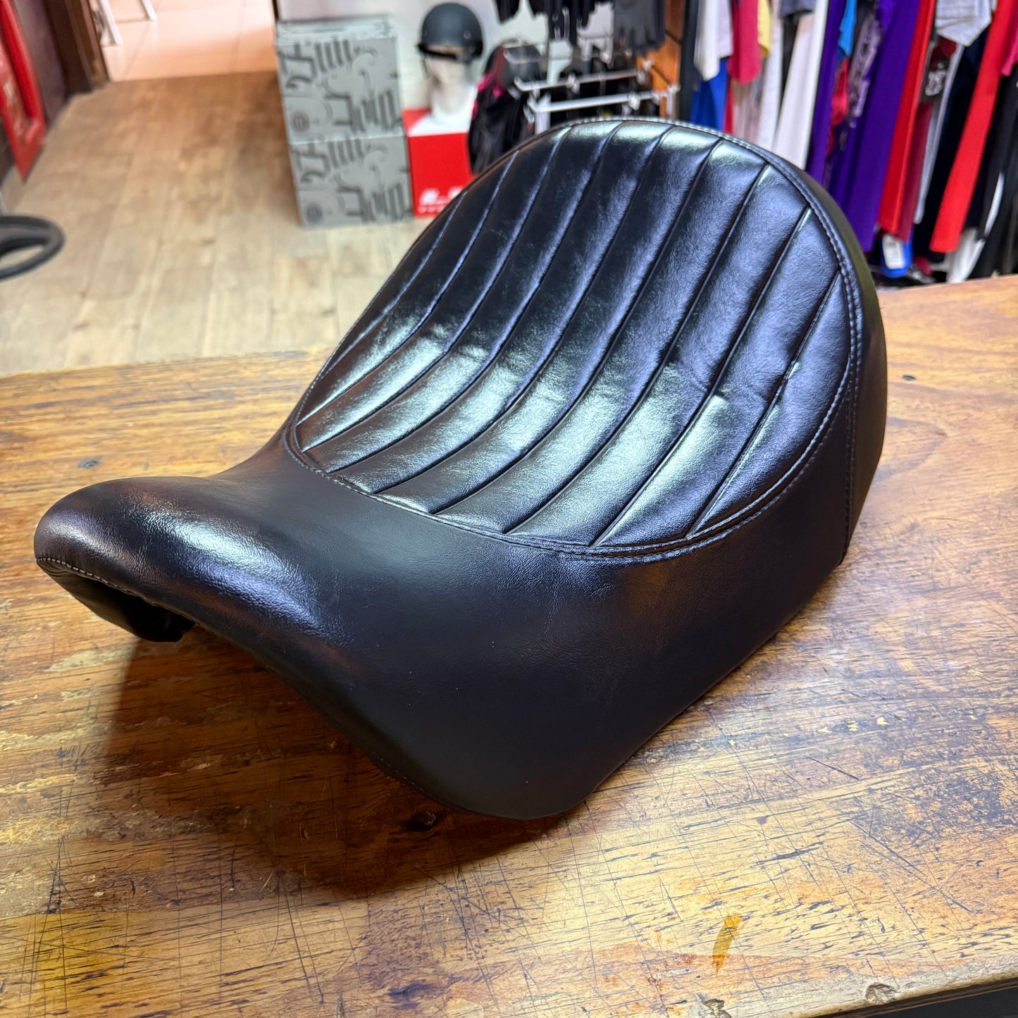 Asiento *usado* Harley Davidson (Dyna 06-17)