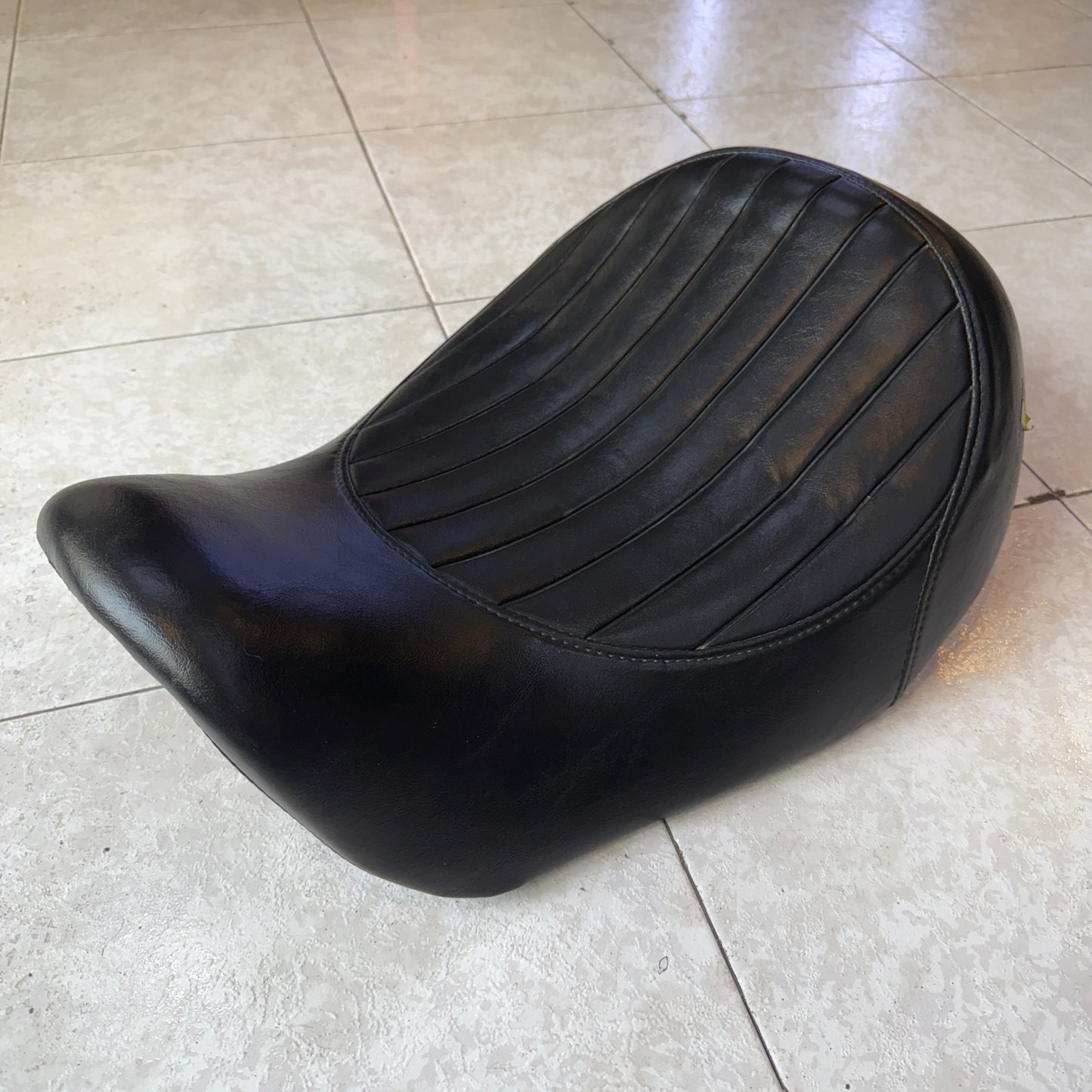Asiento *usado* Harley Davidson (Dyna 06-17)