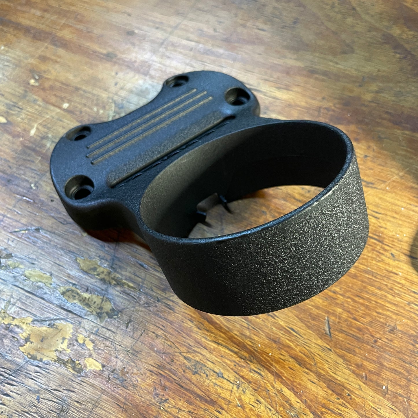 Soporte de velocímetro Harley Davidson Gauge Top Riser negro USADO