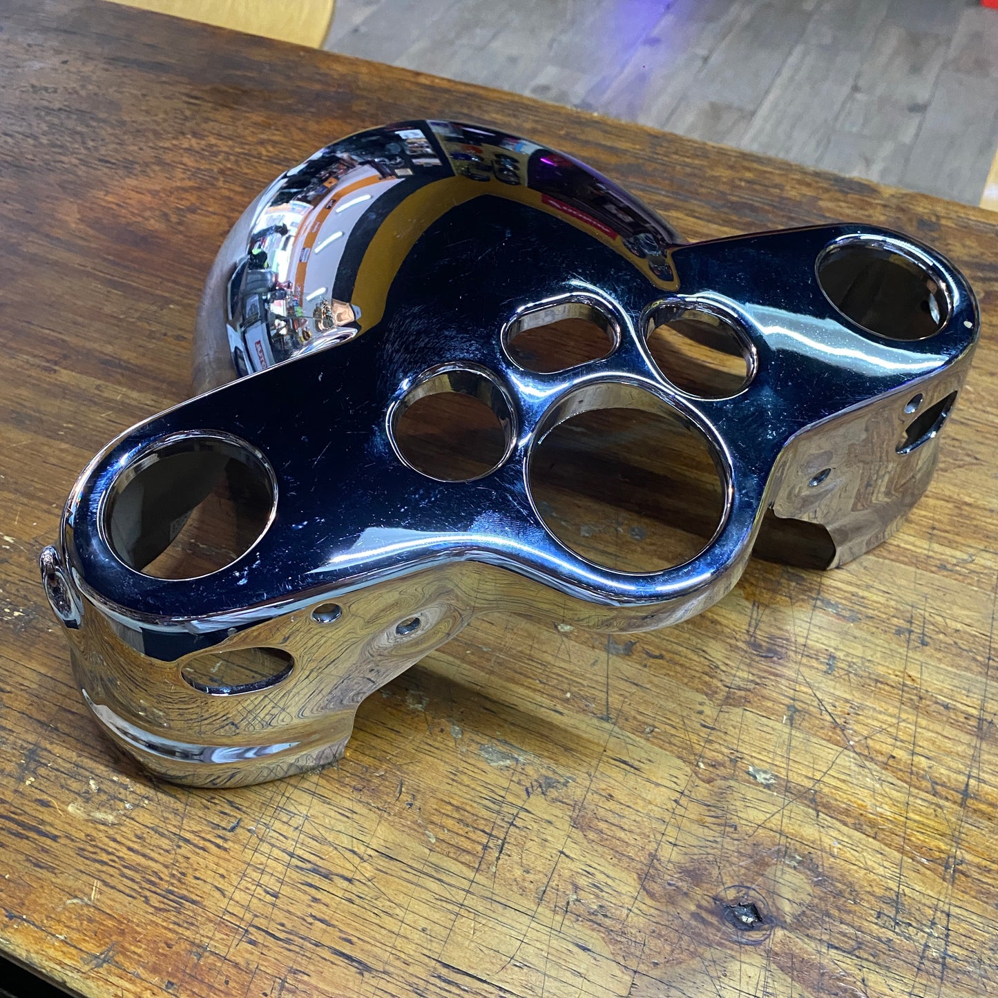 Cubierta delantera superior Harley Davidson FLD 57200023