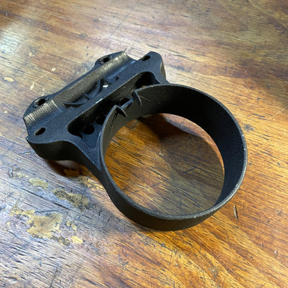 Soporte de velocímetro Harley Davidson Gauge Top Riser negro USADO