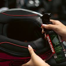 Motul M2 Helmet Interior Clean (250ml)