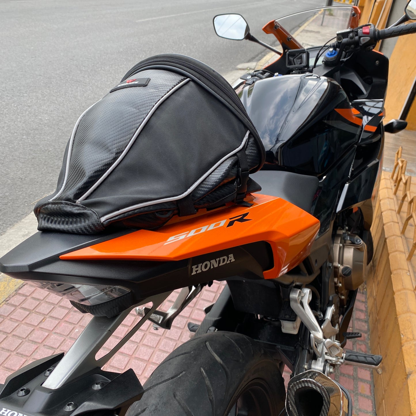 Mochila para asiento trasero